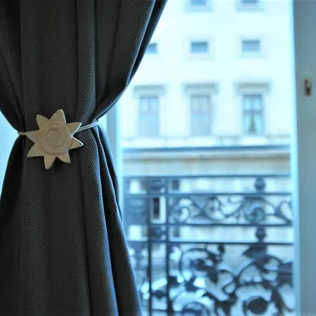 Centrerome Cosy Navona 1